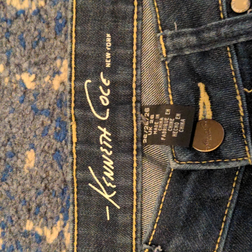 Kenneth Cole Jeans - Picture 2 of 4